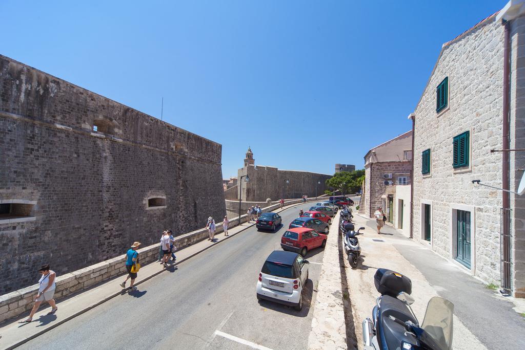 Ragusa City Walls Apartments Bagian luar foto