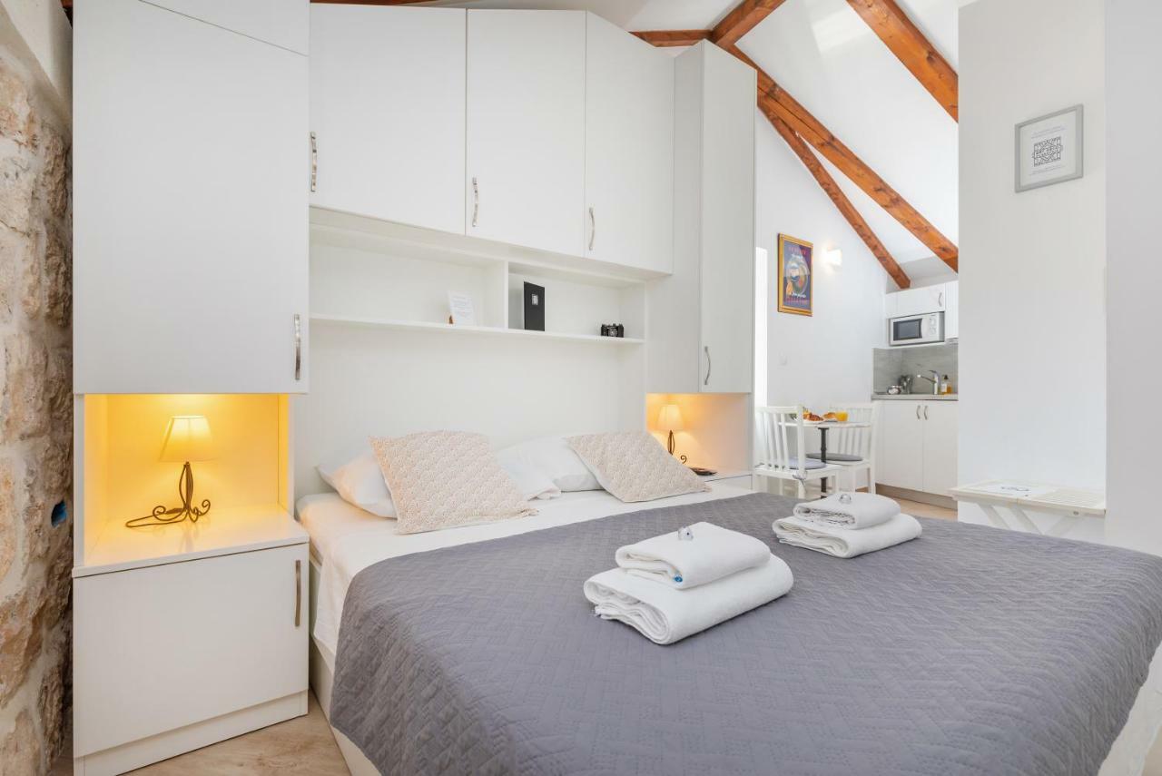 Ragusa City Walls Apartments Bagian luar foto