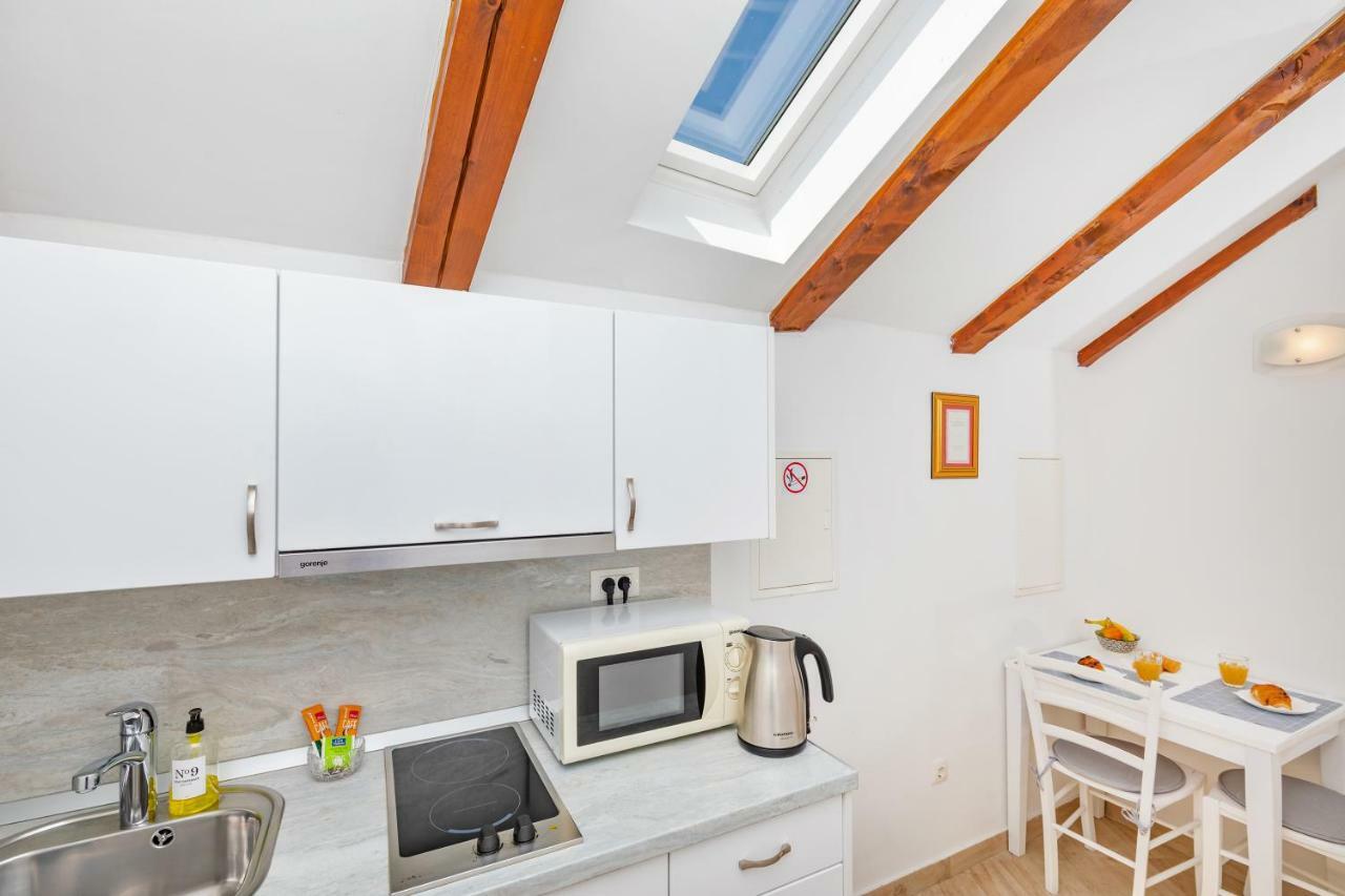 Ragusa City Walls Apartments Bagian luar foto